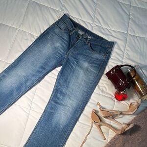 Levi's Women's Medium Blue Straight Leg Jeans